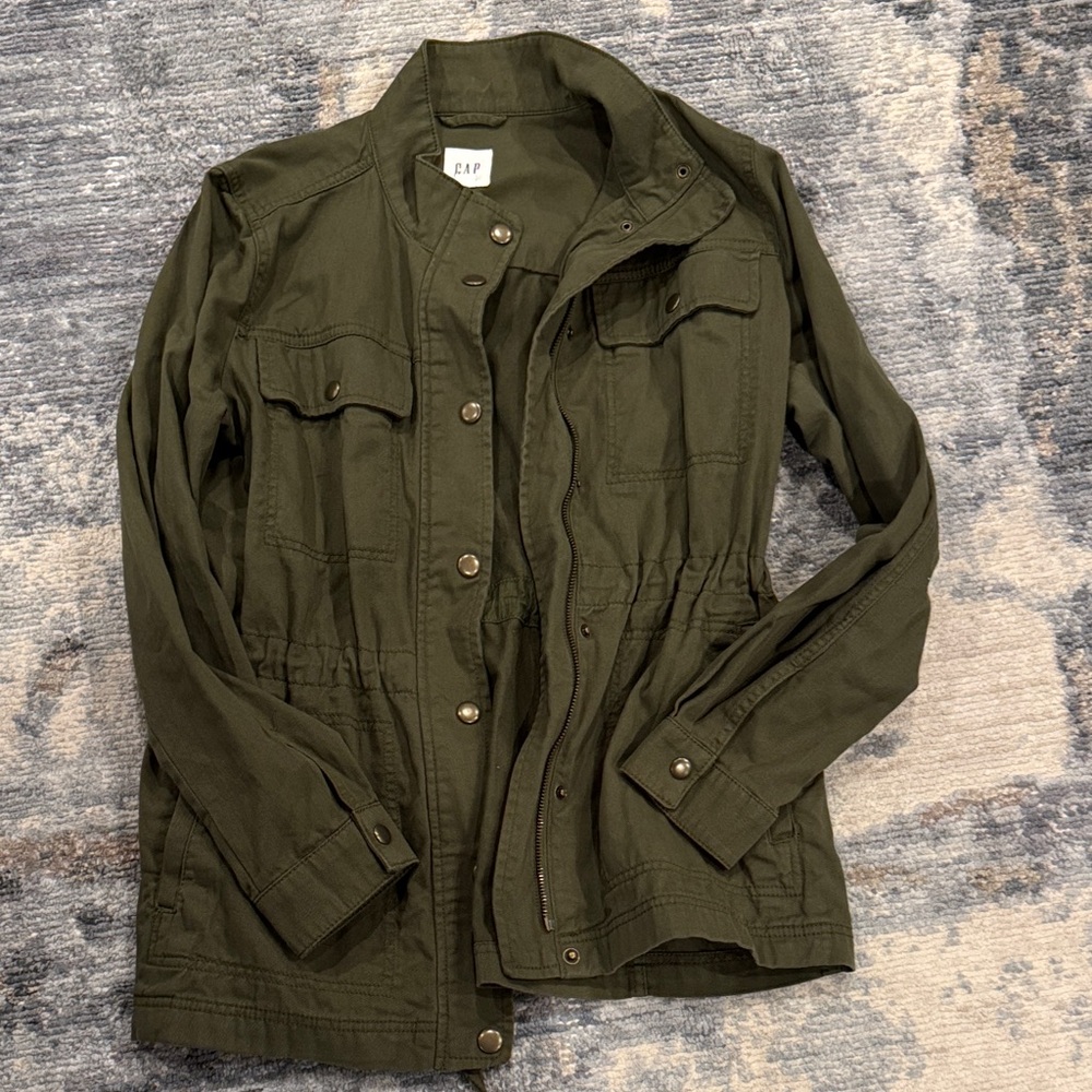 GAP Women's Utility Jacket in Olive
